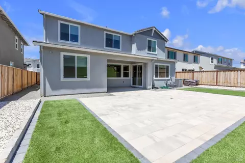 Exterior - 8608 Rockaway Dr, Vallejo, CA 94591 photo 5 of 8