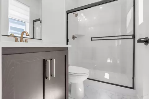 Bath - 8608 Rockaway Dr, Vallejo, CA 94591 photo 1 of 7