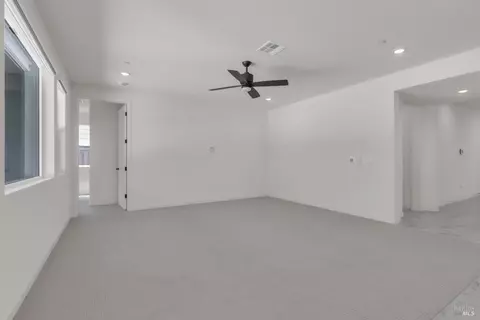 Living - 8608 Rockaway Dr, Vallejo, CA 94591 photo 2 of 4