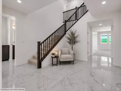 Entry Way - 8608 Rockaway Dr, Vallejo, CA 94591 photo 2 of 8