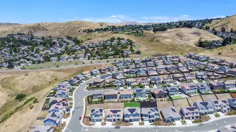 View/Area - 8608 Rockaway Dr, Vallejo, CA 94591 photo 6 of 12
