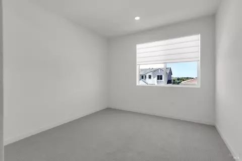 Bedroom - 8608 Rockaway Dr, Vallejo, CA 94591 photo 11 of 14