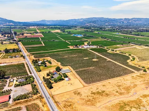 View/Area - 21880 Arnold Dr, Sonoma, CA 95476 photo 4 of 5
