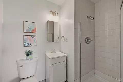 Bath - 108 Lakewood Ave, Vallejo, CA 94591 photo 1 of 3