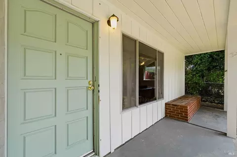 Exterior - 108 Lakewood Ave, Vallejo, CA 94591 photo 4 of 10