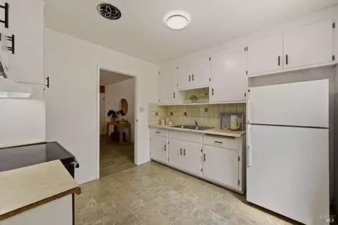 Kitchen - 108 Lakewood Ave, Vallejo, CA 94591 photo 1 of 3