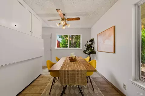 Dining - 108 Lakewood Ave, Vallejo, CA 94591 photo 3 of 3