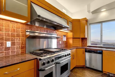 Kitchen - 15000 Middletown Park Dr, Redding, CA 96001 photo 1 of 4