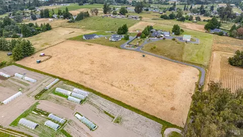 4758 Blank Rd, Sebastopol, CA 95472