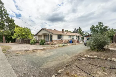 787 Central Ave, Napa, CA 94558