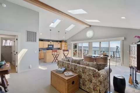 Living - 2 Sandy Beach Rd, Vallejo, CA 94590 photo 1 of 3