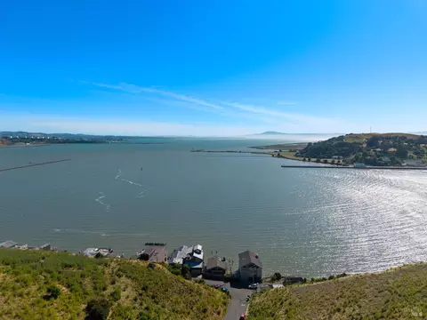 View/Area - 2 Sandy Beach Rd, Vallejo, CA 94590 photo 7 of 12
