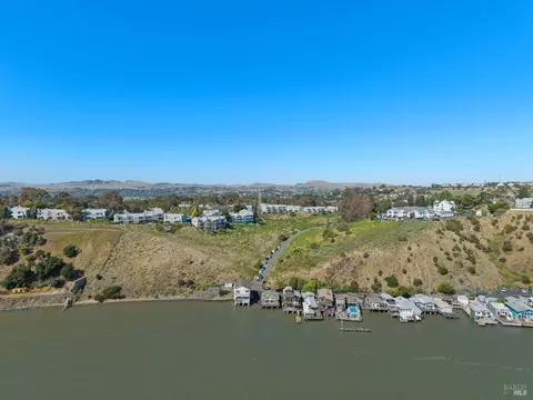 View/Area - 2 Sandy Beach Rd, Vallejo, CA 94590 photo 4 of 12