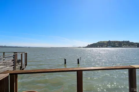 View/Area - 2 Sandy Beach Rd, Vallejo, CA 94590 photo 9 of 12