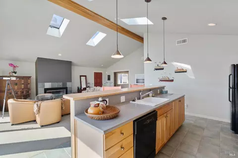 Kitchen - 2 Sandy Beach Rd, Vallejo, CA 94590 photo 2 of 6