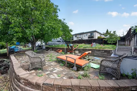 Exterior - 705 E 6th St, Benicia, CA 94510 photo 6 of 16