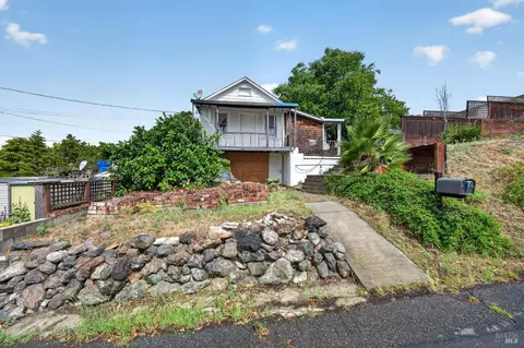 705 E 6th St, Benicia, CA 94510