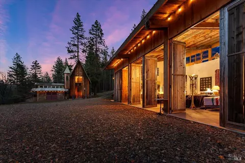 Exterior - 100 Blue Wolf Rnch, Callahan, CA 96014 photo 2 of 13