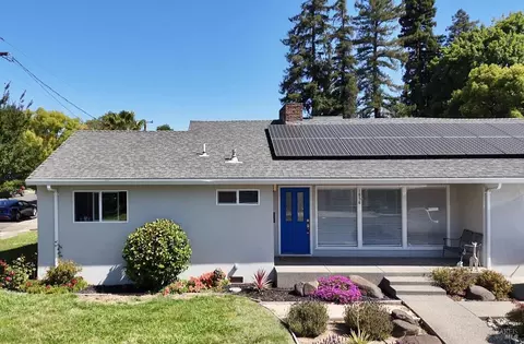 1858 Hemlock St, Napa, CA 94559