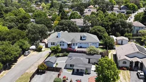 1648 Ronne Dr, Santa Rosa, CA 95404