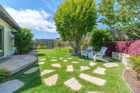 Exterior - 5 Edgemar Way, Corte Madera, CA 94925 photo 5 of 16