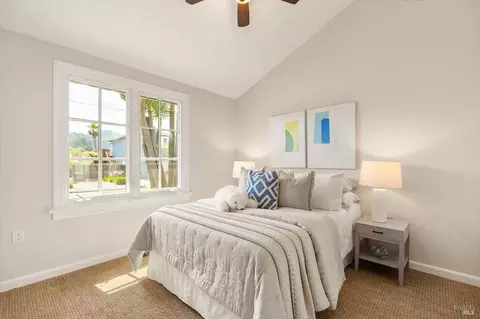 Bedroom - 5 Edgemar Way, Corte Madera, CA 94925 photo 5 of 10