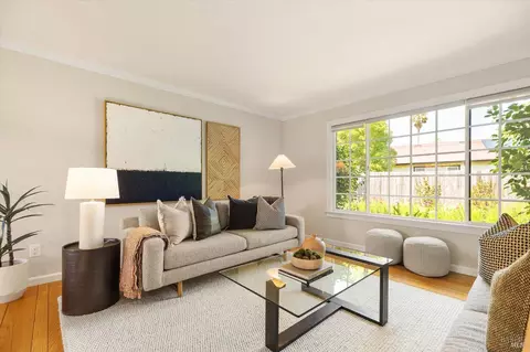 Living - 5 Edgemar Way, Corte Madera, CA 94925 photo 4 of 4