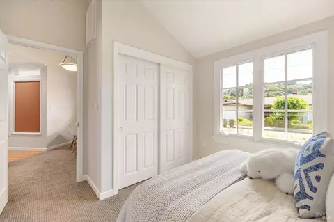 Bedroom - 5 Edgemar Way, Corte Madera, CA 94925 photo 6 of 10