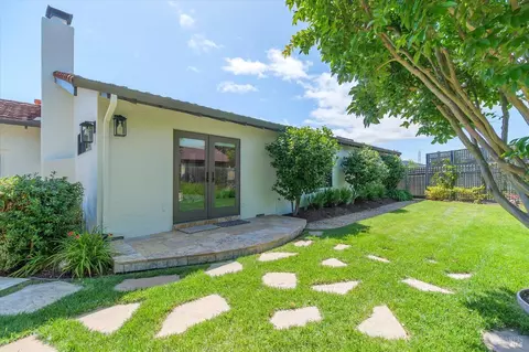 Exterior - 5 Edgemar Way, Corte Madera, CA 94925 photo 6 of 16