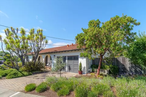 Exterior - 5 Edgemar Way, Corte Madera, CA 94925 photo 4 of 16
