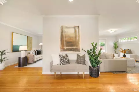 Entry Way - 5 Edgemar Way, Corte Madera, CA 94925 photo 2 of 3