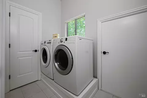Other - 9211 Lakewood Dr, Windsor, CA 95492 photo 5 of 7