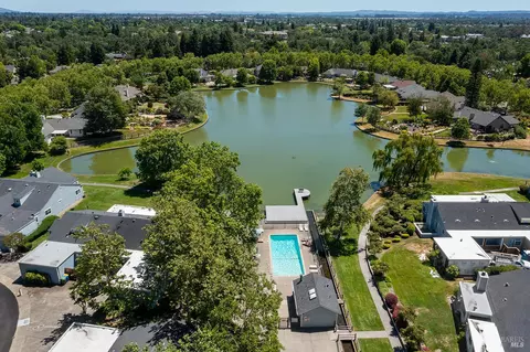 View/Area - 9211 Lakewood Dr, Windsor, CA 95492 photo 3 of 7