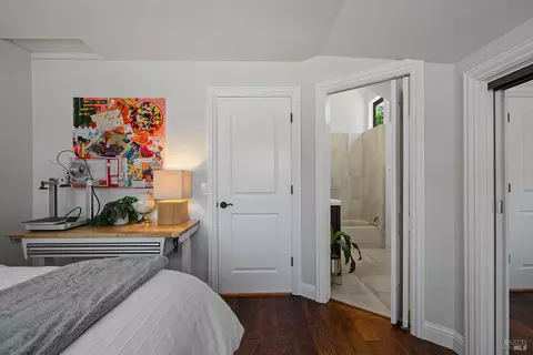 Bedroom - 9211 Lakewood Dr, Windsor, CA 95492 photo 2 of 4