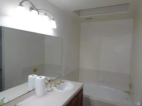 2923 Eucalyptus Ct, Fairfield, CA 94533 photo 59