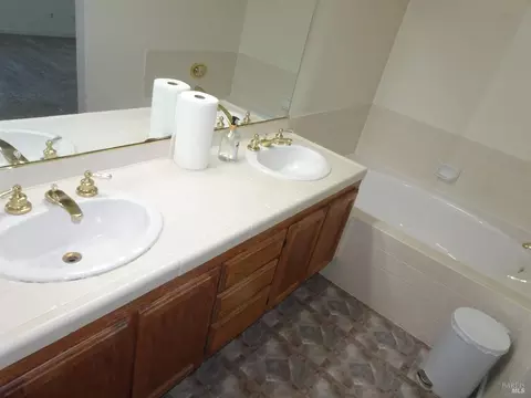 2923 Eucalyptus Ct, Fairfield, CA 94533 photo 60