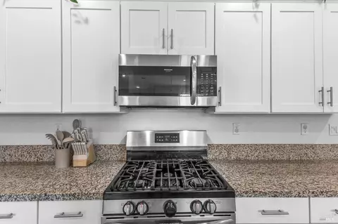 Kitchen - 139 Davisco Dr, Oakley, CA 94561 photo 4 of 7
