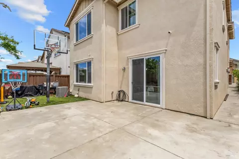 Exterior - 139 Davisco Dr, Oakley, CA 94561 photo 4 of 7
