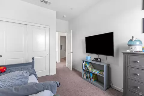 Bedroom - 139 Davisco Dr, Oakley, CA 94561 photo 2 of 7