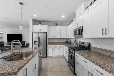 Kitchen - 139 Davisco Dr, Oakley, CA 94561 photo 3 of 7