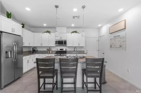 Kitchen - 139 Davisco Dr, Oakley, CA 94561 photo 7 of 7