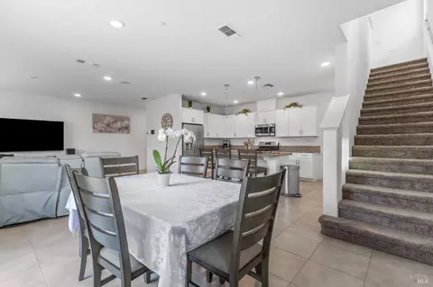 Dining - 139 Davisco Dr, Oakley, CA 94561 photo 4 of 4