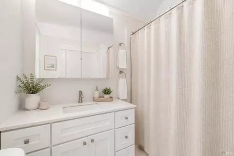Bath - 107 Stadium Ave, Mill Valley, CA 94941 photo 1 of 3
