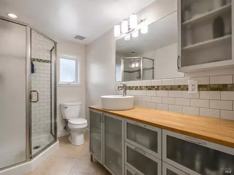 Bath - 107 Stadium Ave, Mill Valley, CA 94941 photo 2 of 3