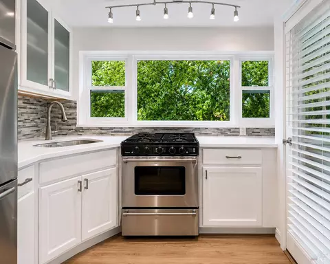 Kitchen - 107 Stadium Ave, Mill Valley, CA 94941 photo 1 of 4
