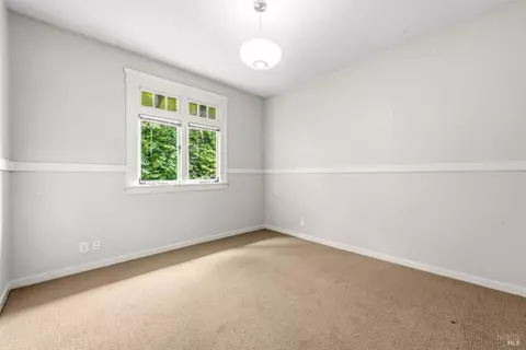 Bedroom - 107 Stadium Ave, Mill Valley, CA 94941 photo 5 of 5