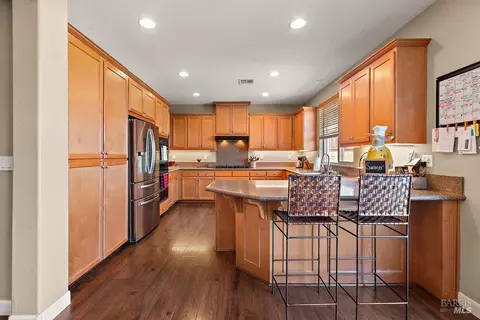 Kitchen - 366 Silas Ct, Benicia, CA 94510 photo 3 of 4