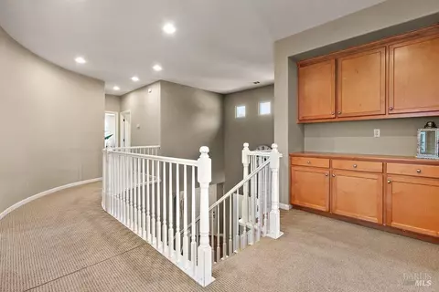 Entry Way - 366 Silas Ct, Benicia, CA 94510 photo 3 of 4