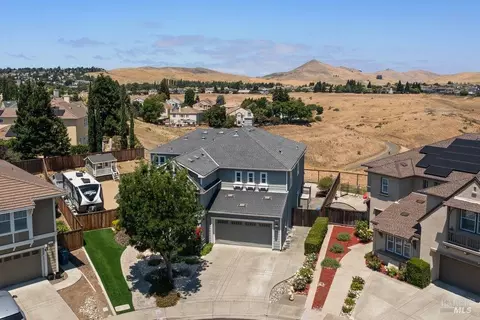 View/Area - 366 Silas Ct, Benicia, CA 94510 photo 2 of 9