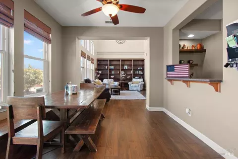 Dining - 366 Silas Ct, Benicia, CA 94510 photo 4 of 4